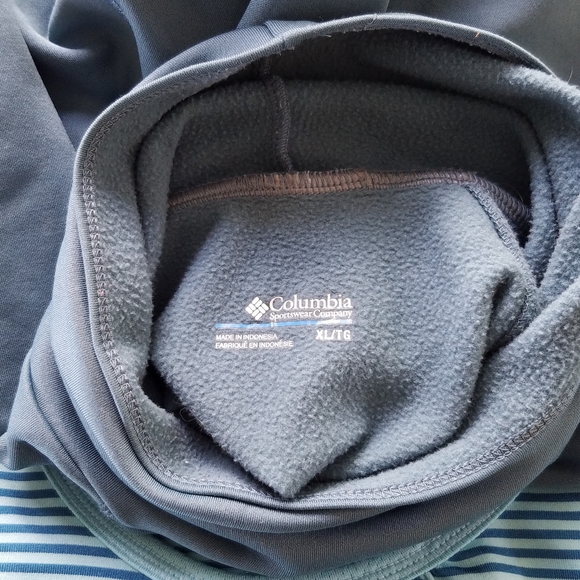 3 North Face REI and Columbia L tops - Picture 9 of 10